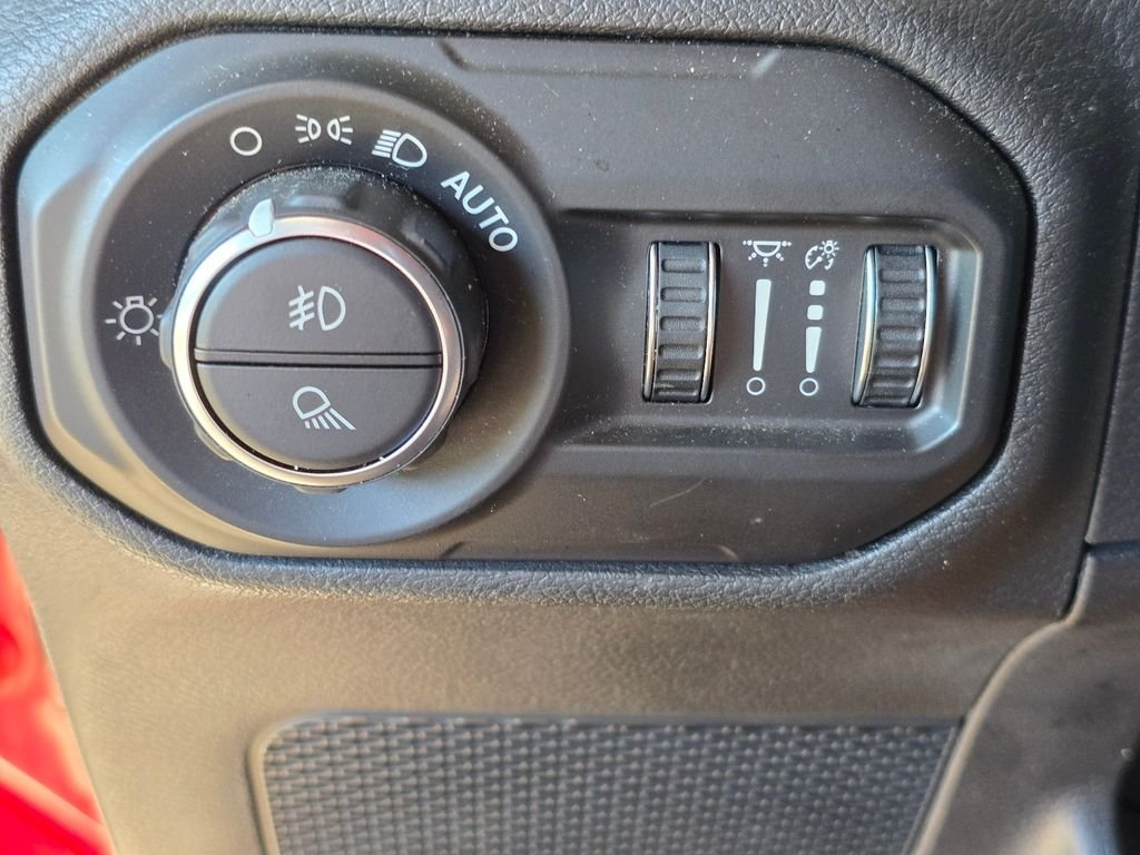 Used 2021 Red Jeep Rubicon image 23
