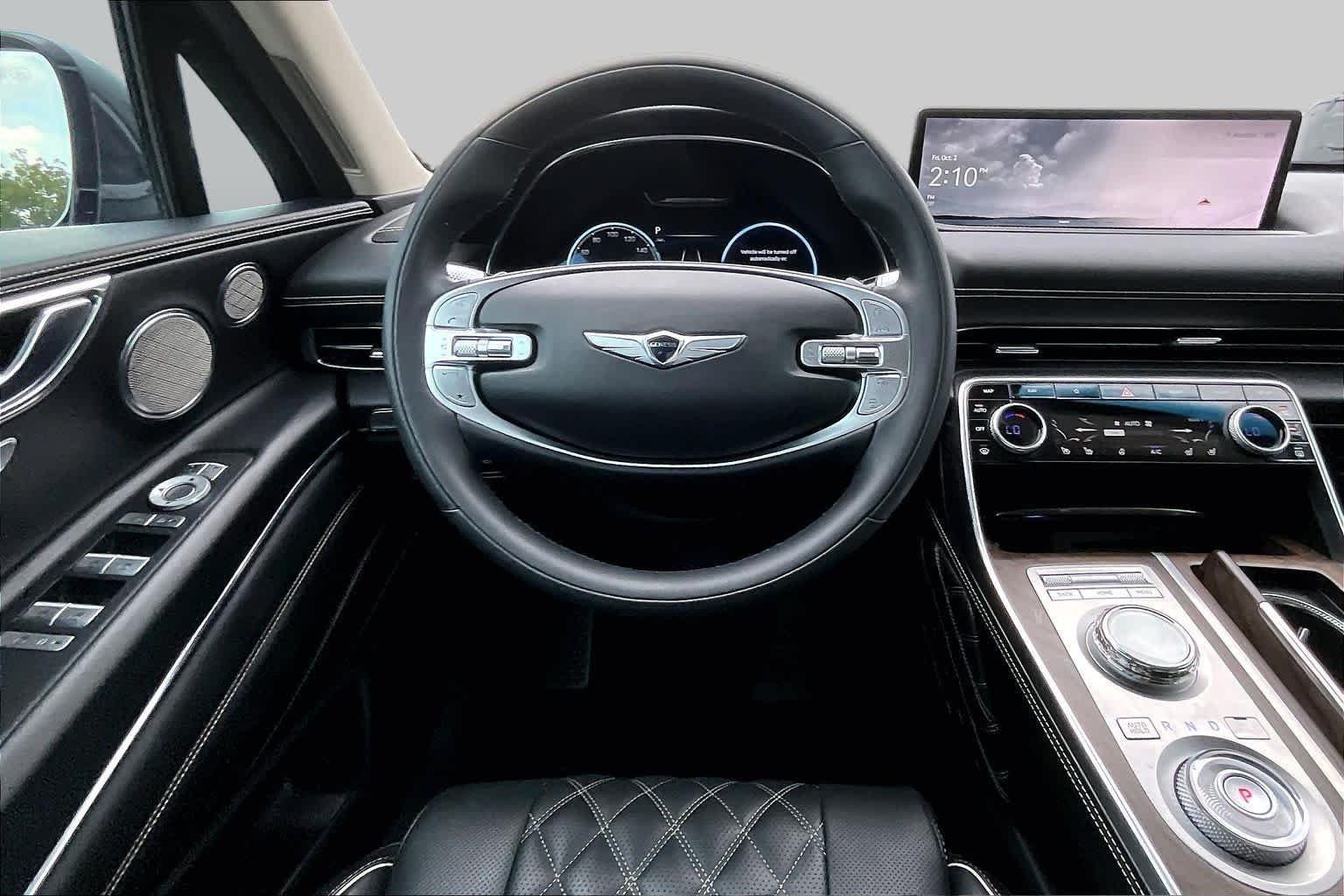Used 2023 Himalayan Gray Genesis  image 6