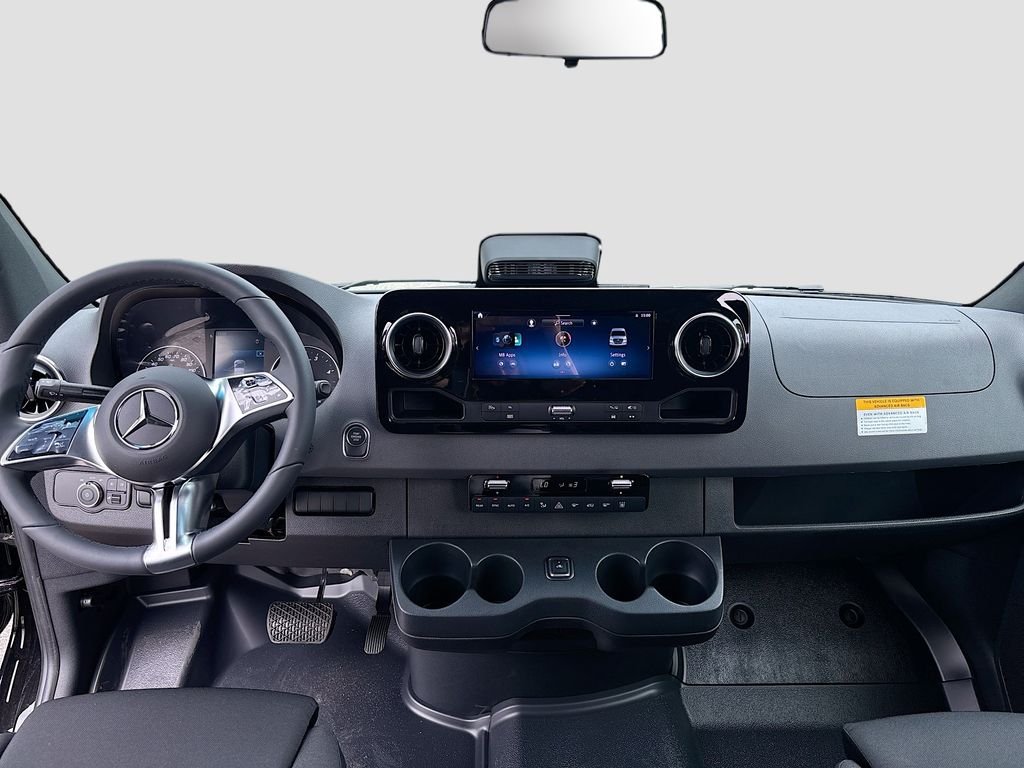New 2026  Mercedes-Benz Passenger 170 WB image 45