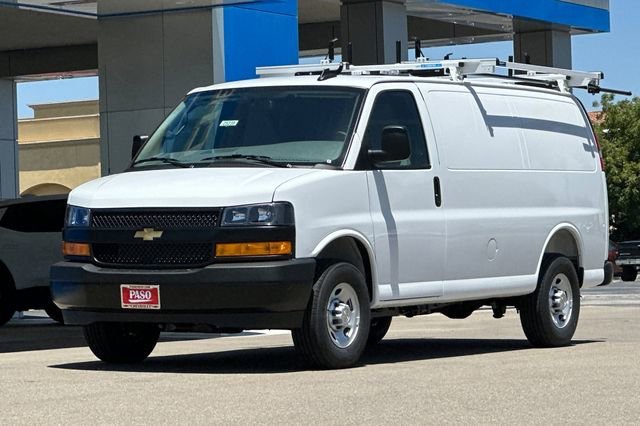 2025 Chevrolet Express Cargo Work Van - Photo 10