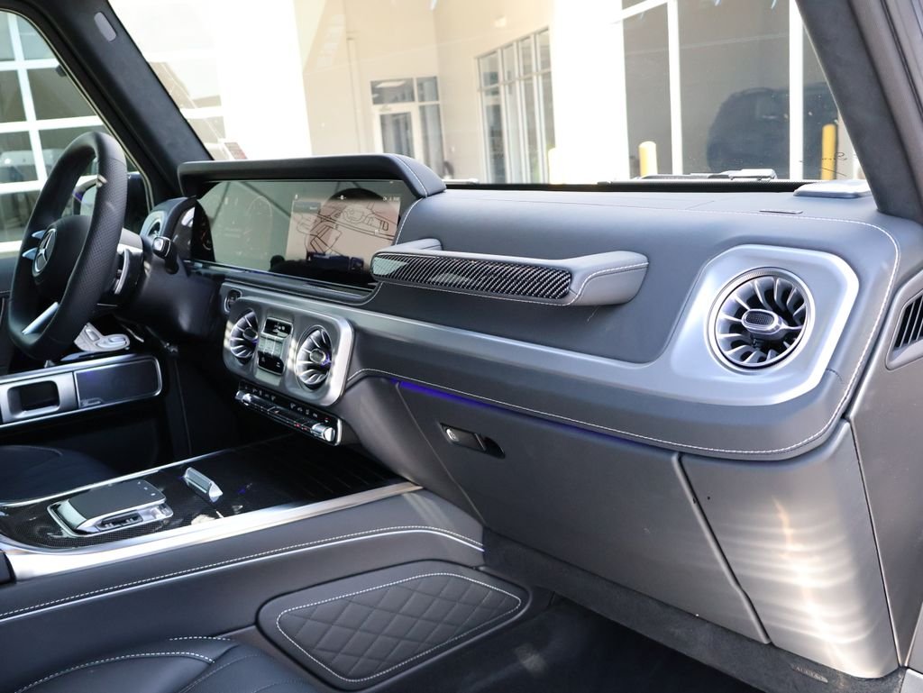 Used 2026 MANUFAKTUR Graphite Met Mercedes-Benz G 550 image 10