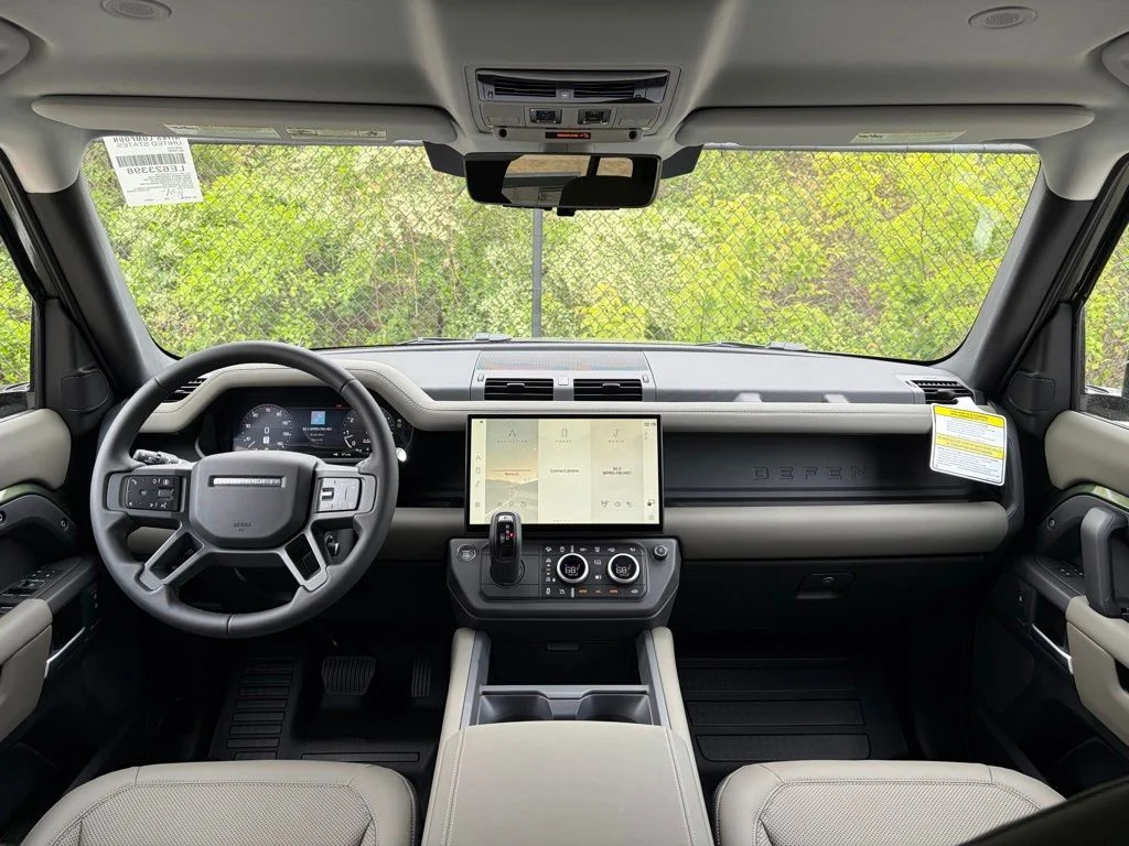 New 2026 Woolstone Green Land Rover S image 17