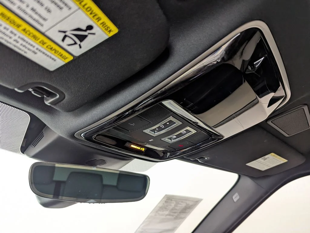 Used 2022 Black Land Rover HSE Silver Edition image 49
