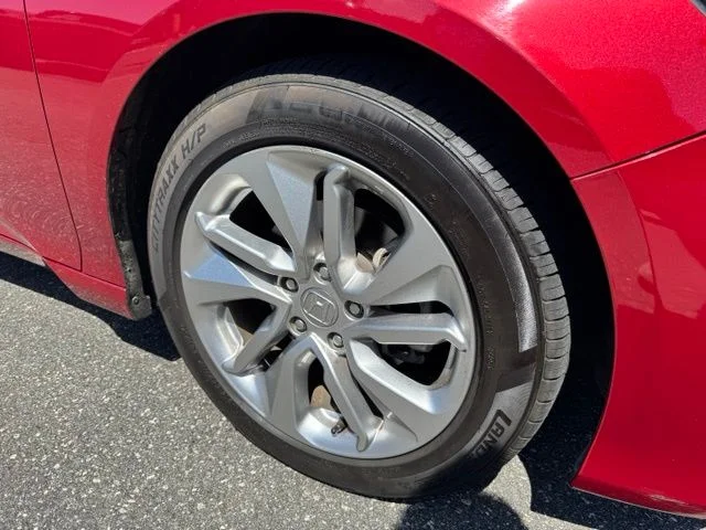 Used 2020 Red Honda LX image 10