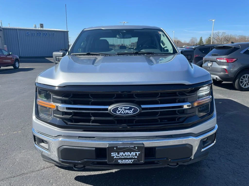 Used 2024 Silver Ford XLT image 28