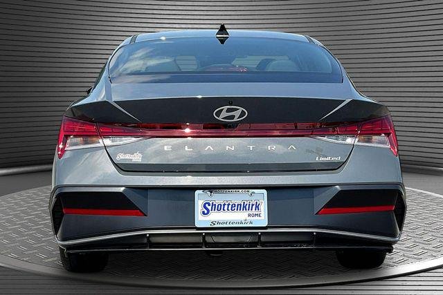 New 2026 Gray Hyundai Limited image 4