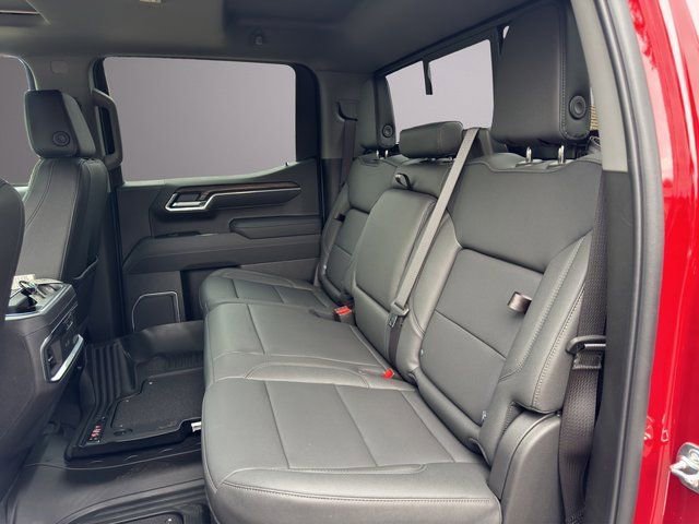 2026 GMC Sierra 1500 SLT - Photo 22