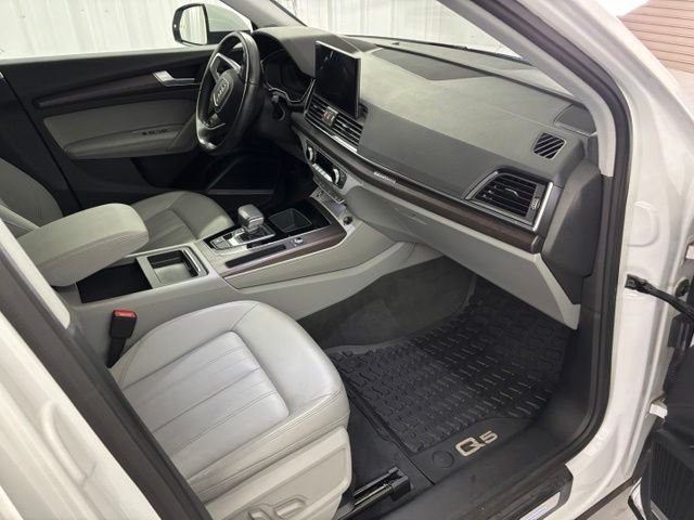 Used 2022 White Audi 45 S line Premium image 29