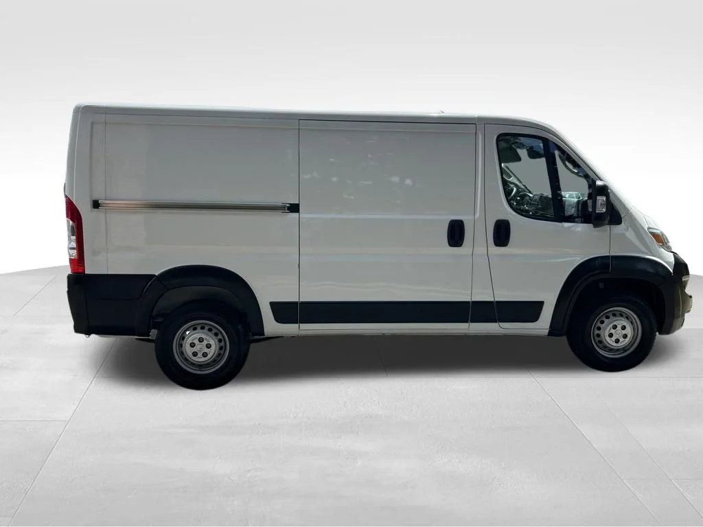 Used 2025 White Ram Base image 7