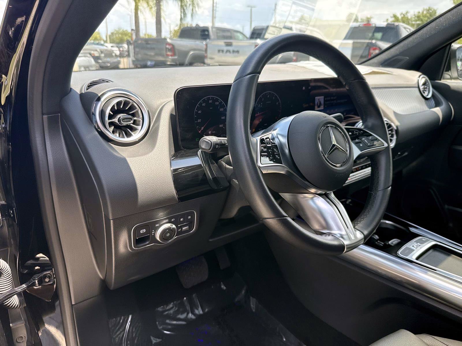 Used 2025 Black Mercedes-Benz 250 image 19