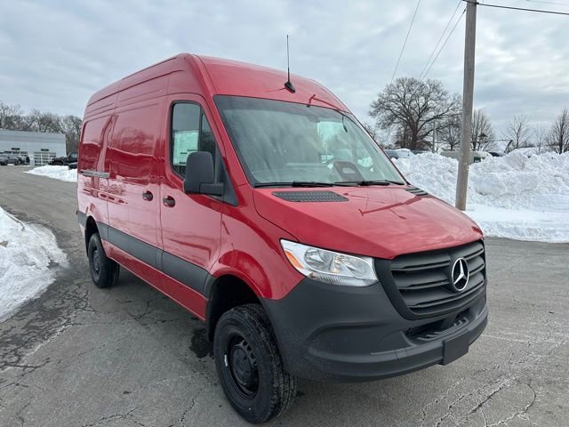 New 2026 Jupiter Red Mercedes-Benz Cargo 144 WB image 38