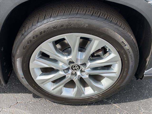 Used 2023  Toyota Limited image 35