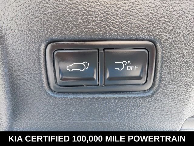 Used 2025 White Kia SX image 33