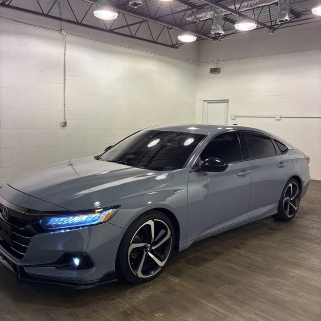 Used 2022 Sonic Gray Pearl Honda Sport image 2