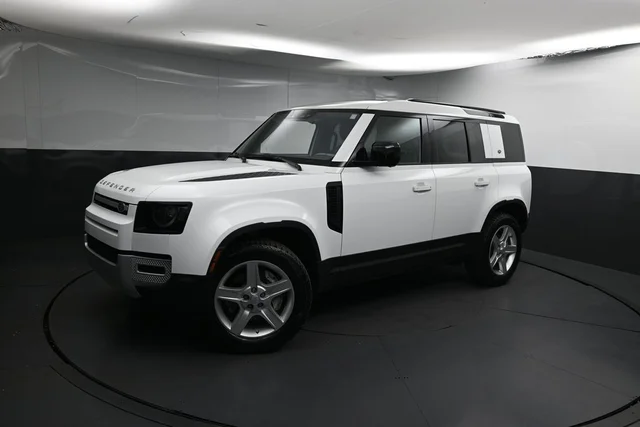 2020 Land Rover Defender 110 SE