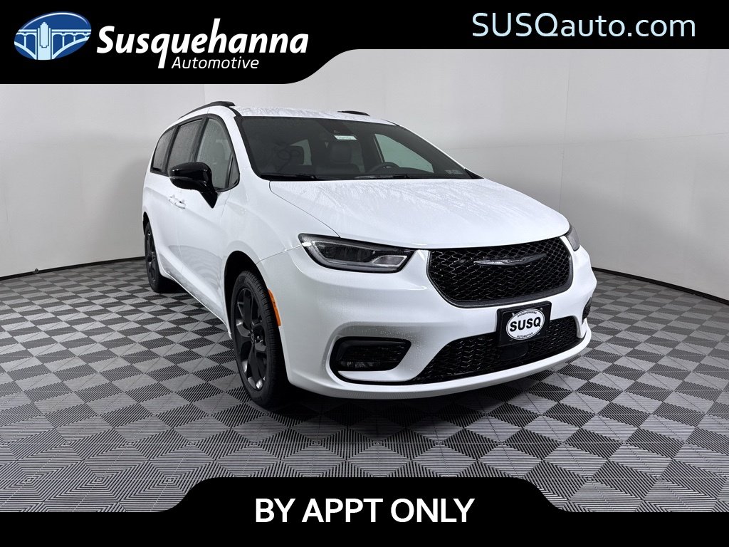 Bright White Clear-Coat Exterior Paint 2026 Chrysler Pacifica Minivan All-Wheel Drive 9-Speed Automatic