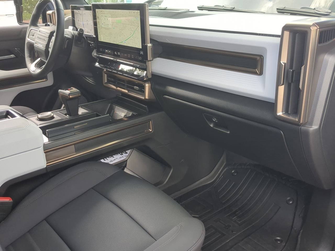 2025 GMC HUMMER EV 2X - Photo 30