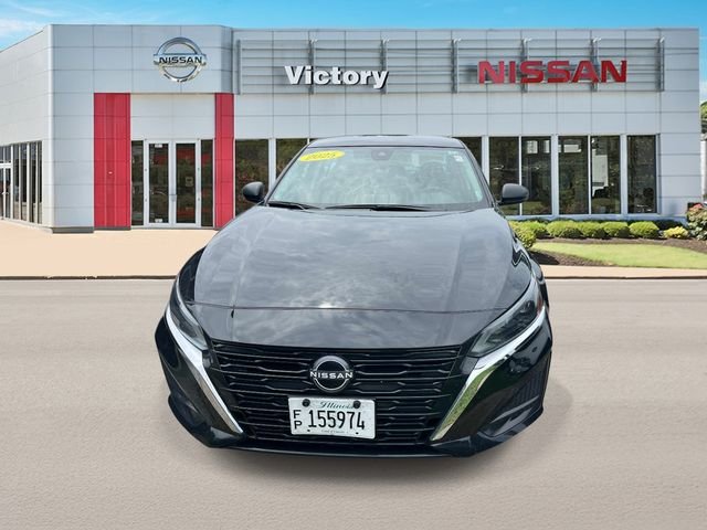 Used 2025 Black Nissan 2.5 SV image 6