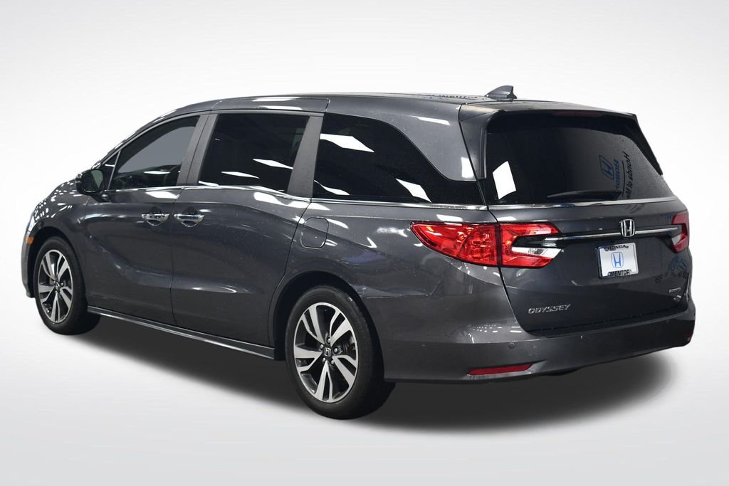 Certified Used 2024 Modern Steel Metallic Honda Touring image 5