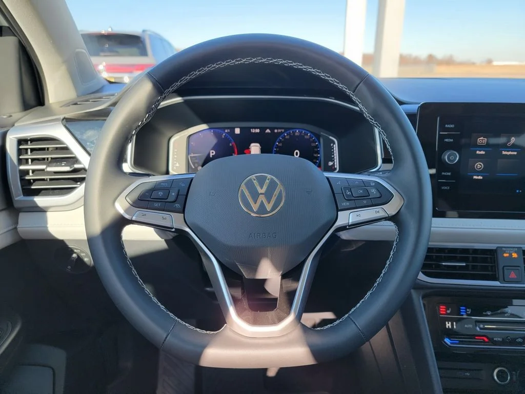2026 Volkswagen Taos SEL - Photo 31