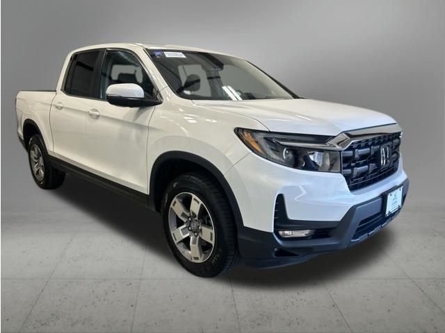 Certified Used 2025 Platinum White Pearl Honda RTL image 5