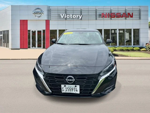Used 2025 Black Nissan 2.5 SV image 6