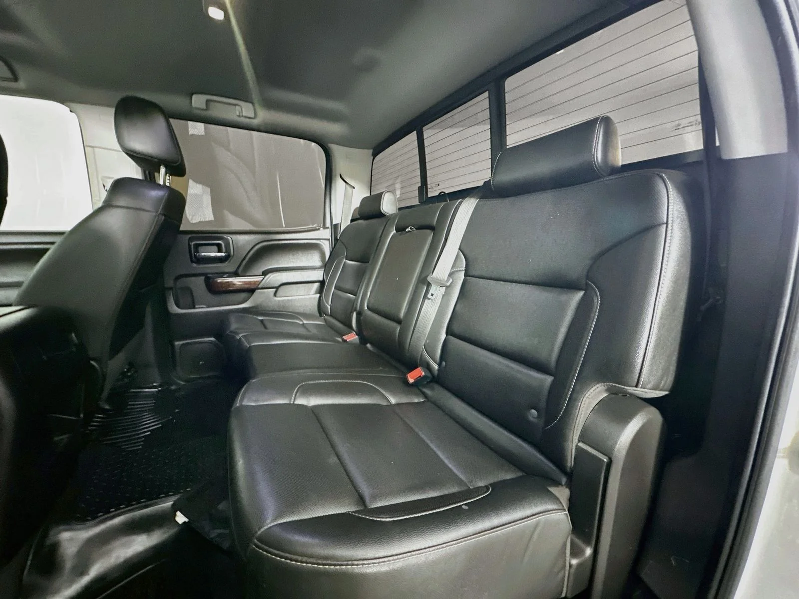 Used 2018 Quicksilver Metallic GMC SLT image 25
