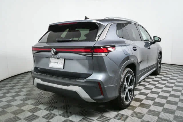 New 2026 Platinum Gray Metallic Volkswagen SE image 3