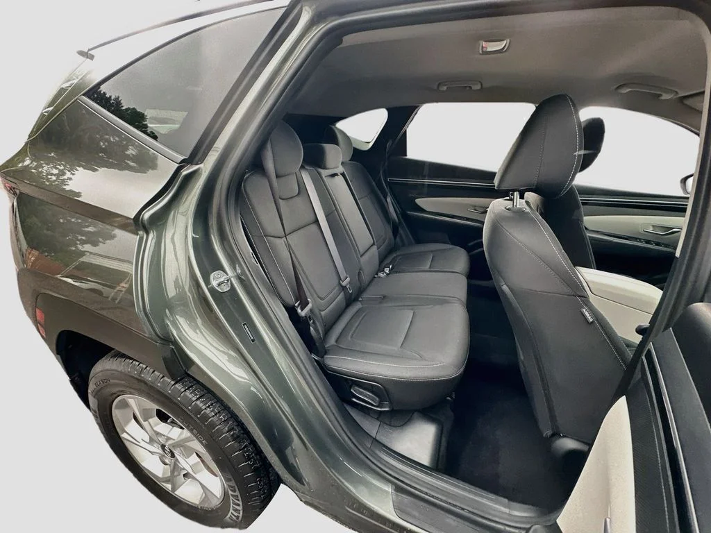 Used 2022 Gray Hyundai SEL image 25