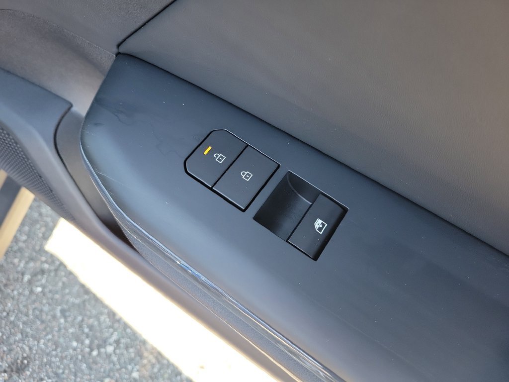 New 2026 Deep Sea Blue Kia EX image 11