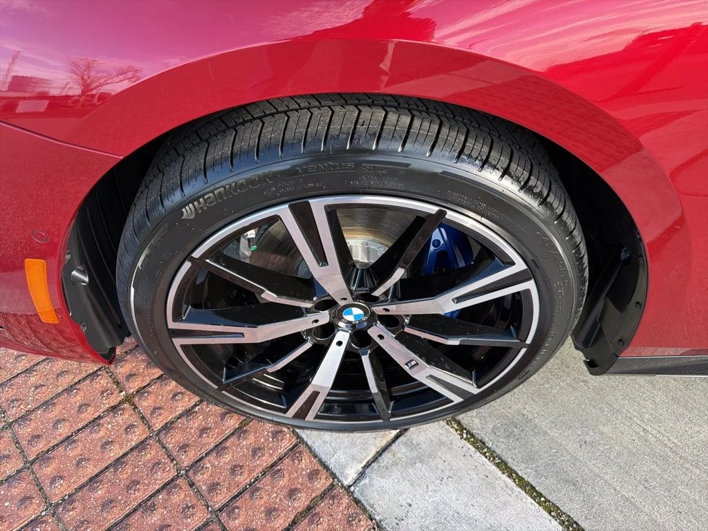 2026 BMW 5 Series 530i - Photo 9