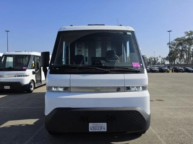 Used 2024 Oyster White BrightDrop EJY image 15