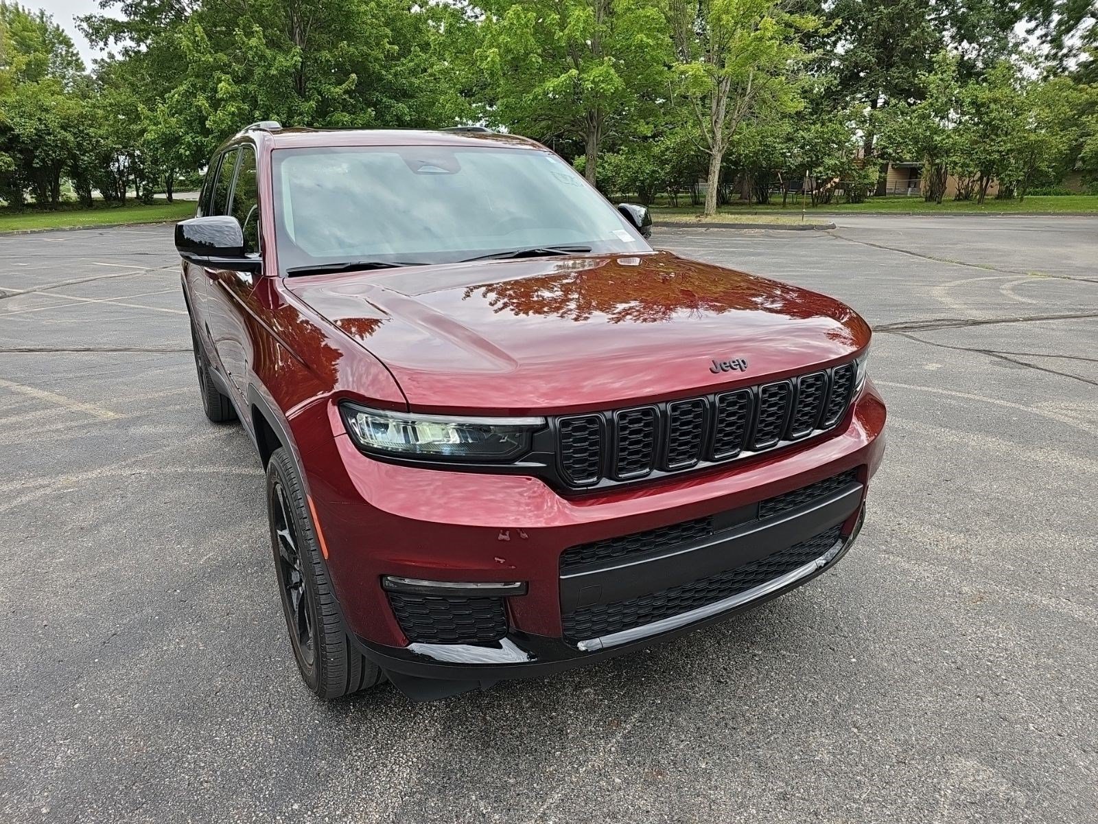 Certified Used 2024 Velvet Red Pearlcoat Jeep Limited image 7