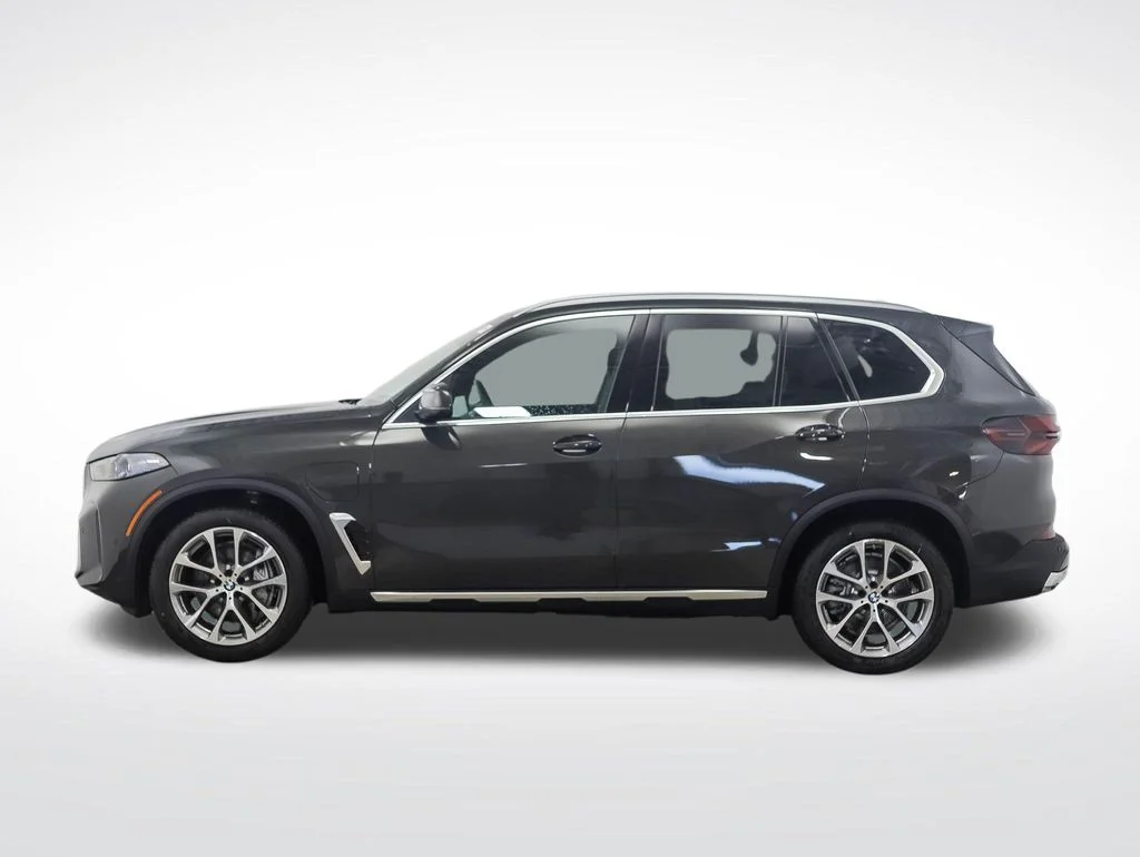 Used 2026 BMW X5 50e with VIN 5UX43EU02T9292121 for sale in Minneapolis, Minnesota