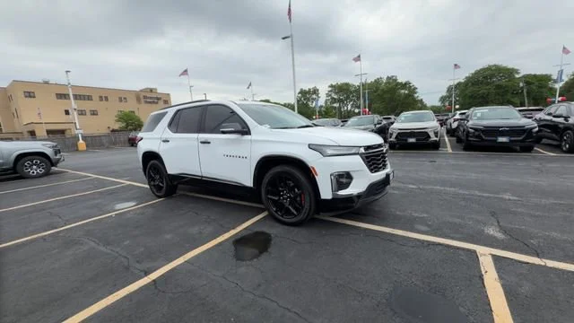 2023 Chevrolet Traverse Premier - Photo 3