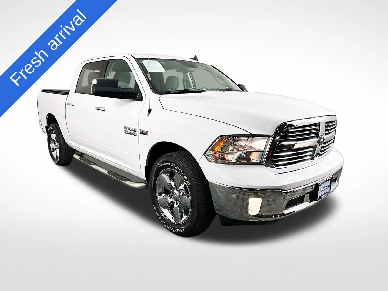 2018 RAM 1500 Big Horn 4x4 Crew Cab 5'7's photo