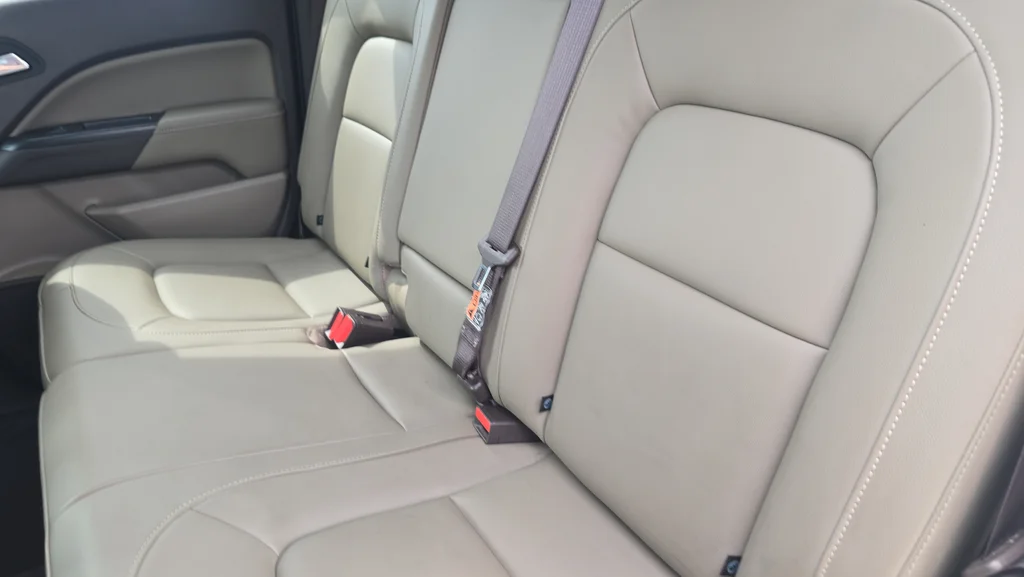 Used 2018 White GMC SLT image 13