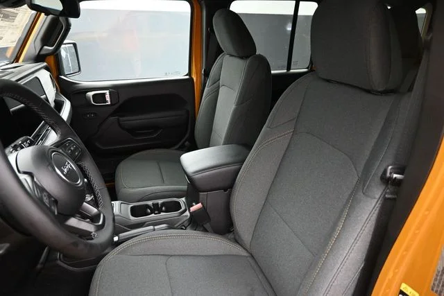 New 2026 Goldilocks Exterior Paint Jeep Sport S image 7