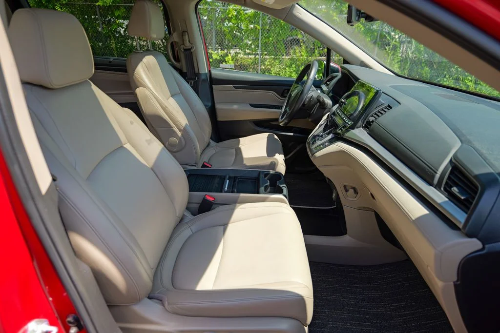 Used 2023 Red Honda EX-L image 36