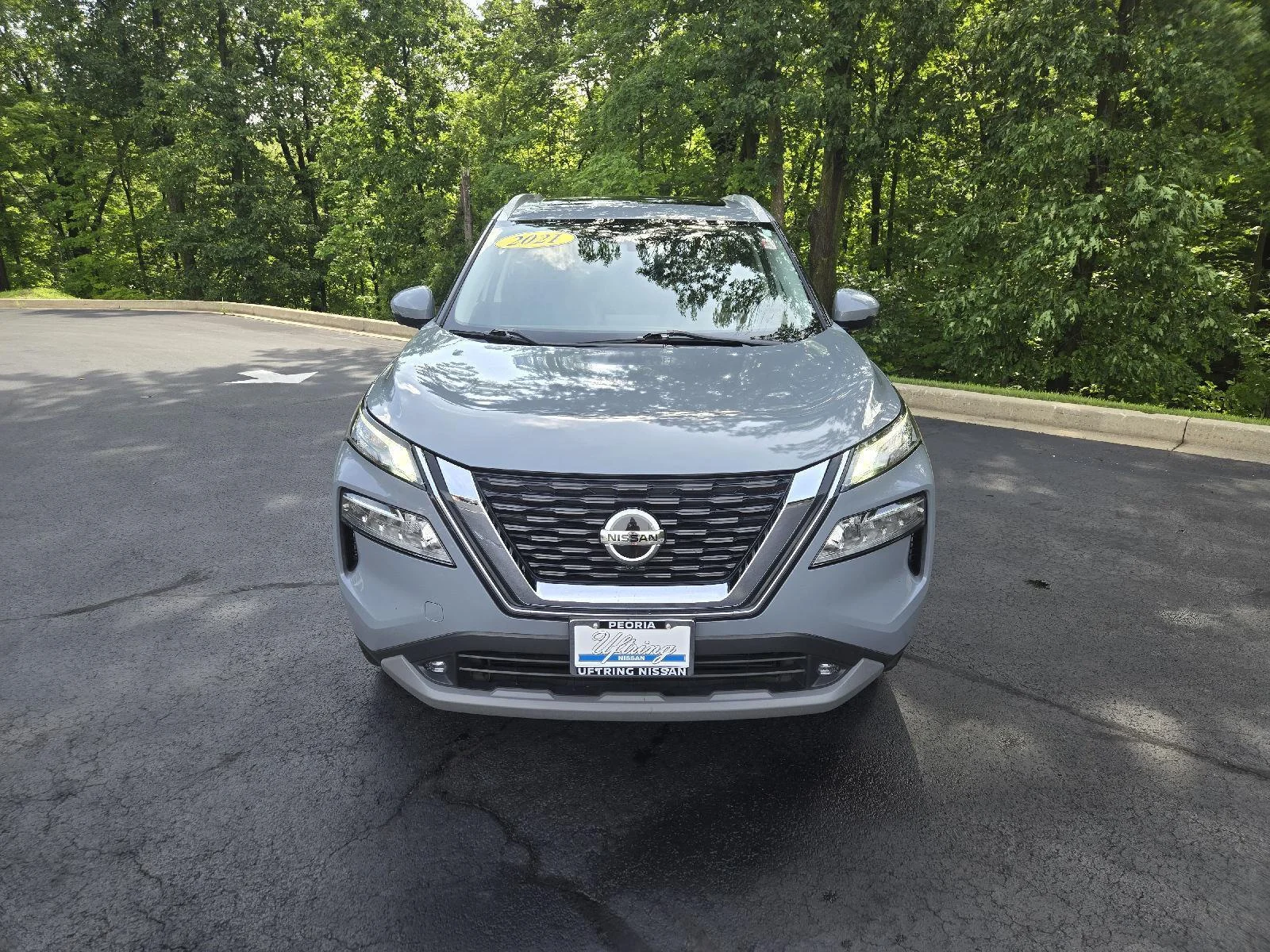 Used 2021 Boulder Gray Pearl Nissan SL image 7