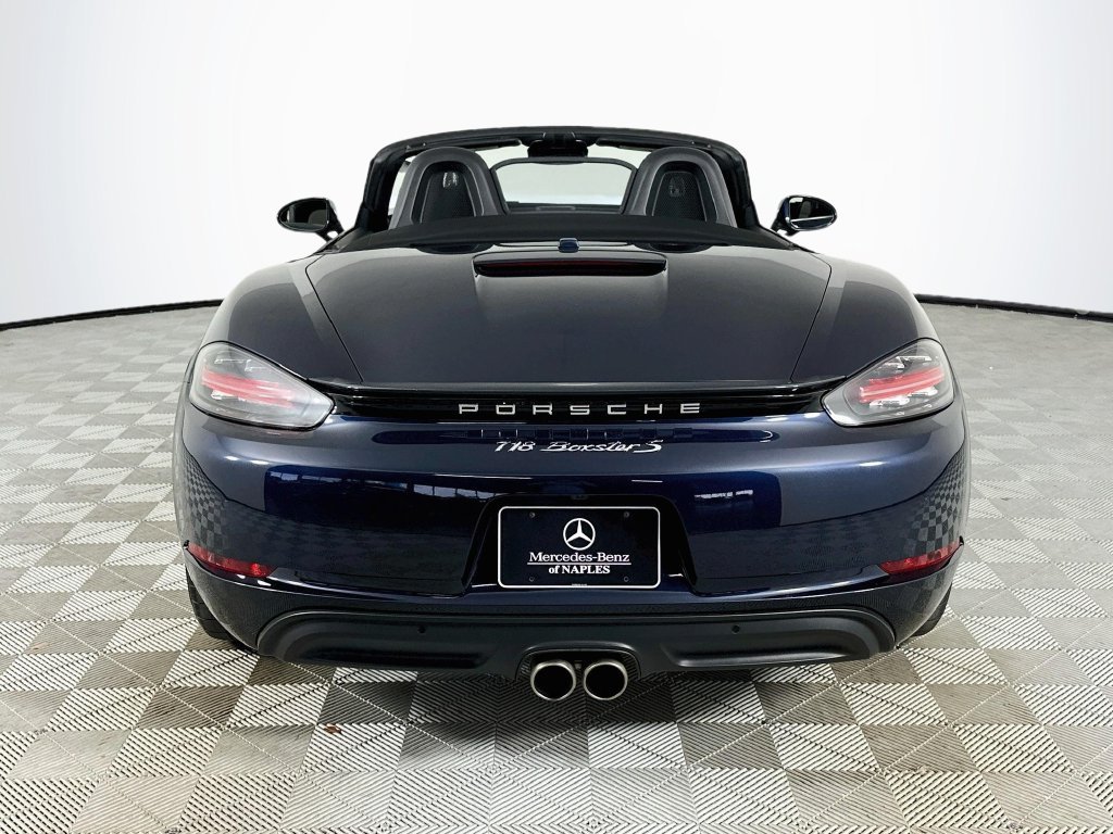 Used 2019  Porsche S image 6