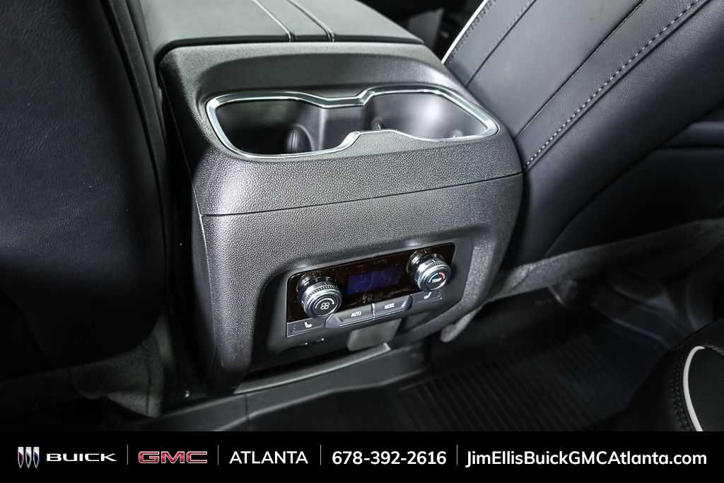 2026 GMC Acadia Denali - Photo 20