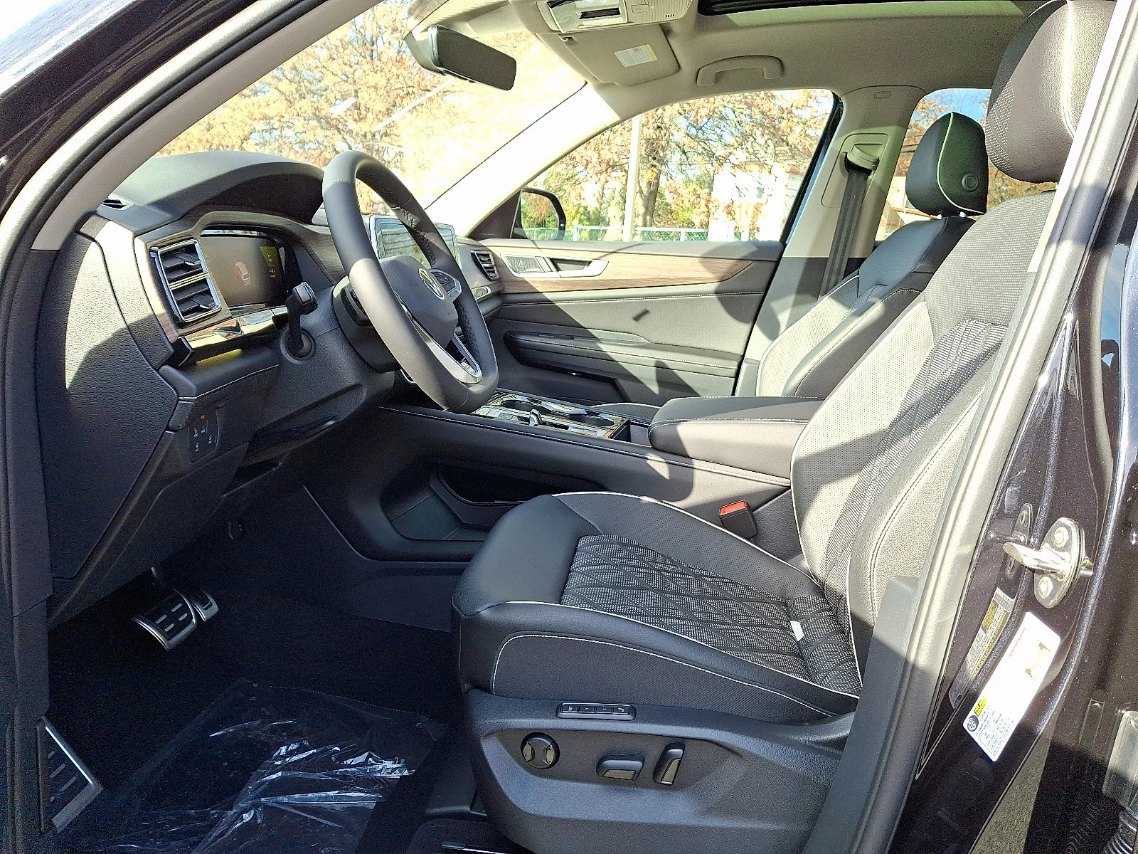 2026 Volkswagen Atlas SEL Premium R-Line - Photo 10