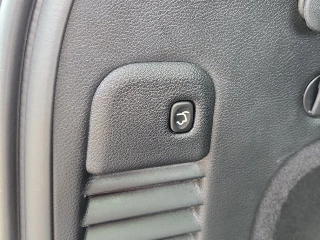 Used 2020 Red Jeep Trailhawk image 8