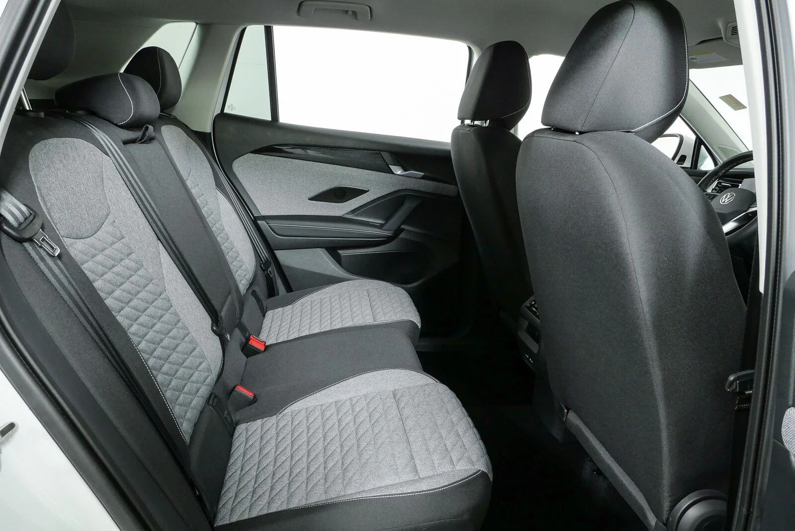 Certified Used 2025 Pure White Volkswagen S image 21