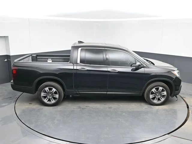 Used 2017 Black Honda RTL-E image 24