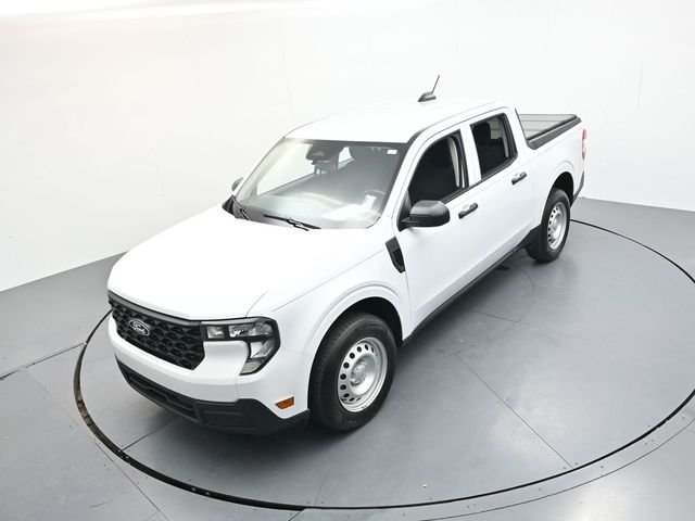 Used 2025 White Ford XL image 40