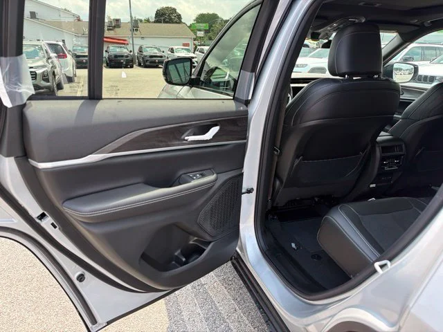 New 2026 Silver Jeep Altitude image 10