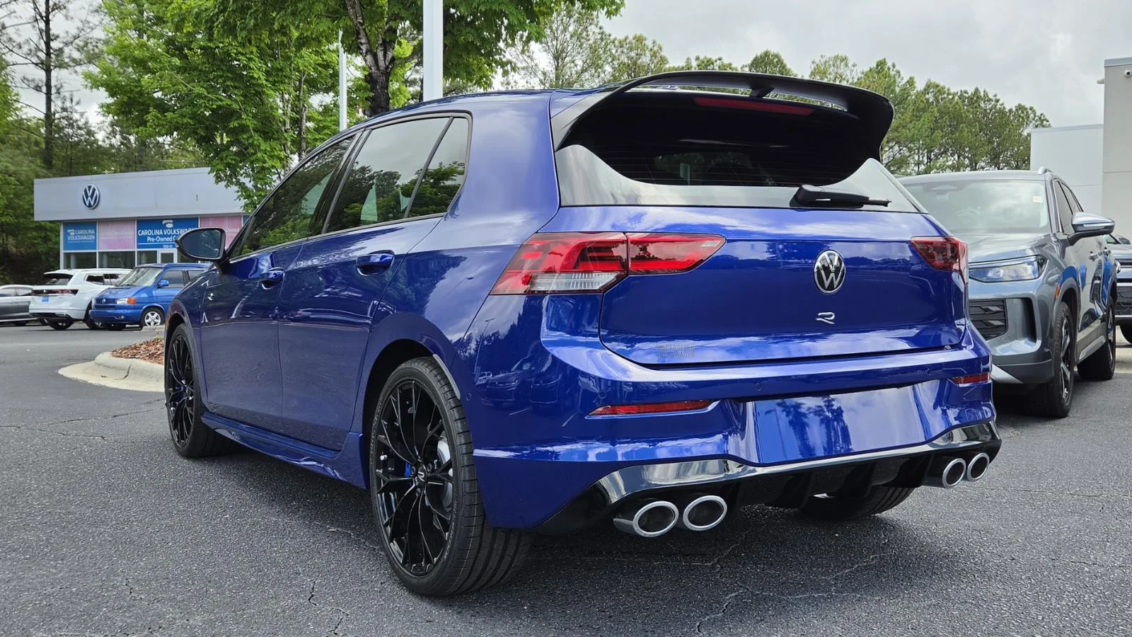 New 2026 Lapiz Blue Metallic Volkswagen  image 4