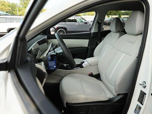 New 2026 White Pearl Hyundai SEL image 6
